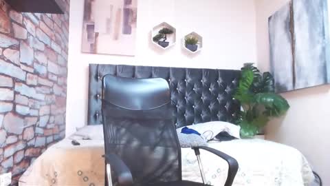 Casike online show from 10/21/25, 11:38