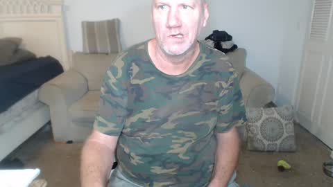 Snapshot of casinocam chatting on 02/02/25, 03:39 CasinoCam online show from 02/02/25, 03:39