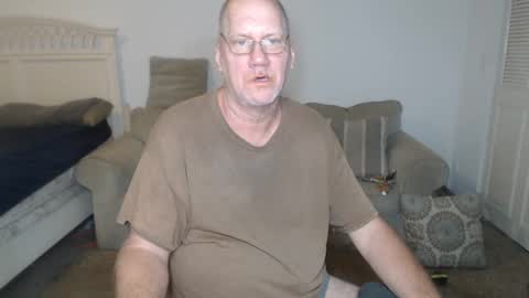 Snapshot of casinocam chatting on 02/06/25, 03:27 CasinoCam online show from 02/06/25, 03:27