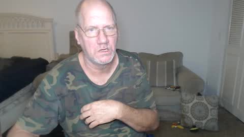 Snapshot of casinocam chatting on 02/15/25, 10:42 CasinoCam online show from 02/15/25, 10:42
