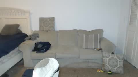 Snapshot of casinocam chatting on 02/16/25, 06:43 CasinoCam online show from 02/16/25, 06:43