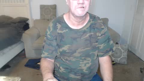Snapshot of casinocam chatting on 02/16/25, 06:10 CasinoCam online show from 02/16/25, 06:10