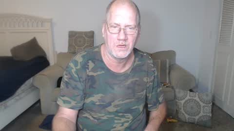 Snapshot of casinocam chatting on 02/24/25, 12:41 CasinoCam online show from 02/24/25, 12:41