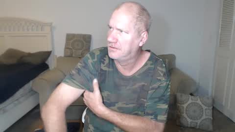 Snapshot of casinocam chatting on 02/26/25, 11:20 CasinoCam online show from 02/26/25, 11:20