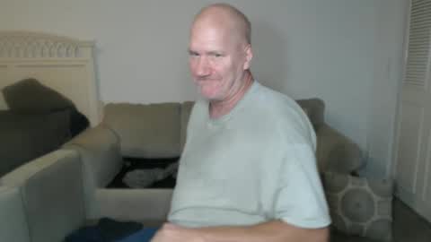 Snapshot of casinocam chatting on 03/08/25, 01:39 CasinoCam online show from 03/08/25, 01:39