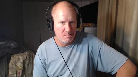 Snapshot of casinocam chatting on 09/12/25, 02:44 CasinoCam online show from 09/12/25, 02:44