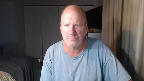 Snapshot of casinocam chatting on 09/13/25, 04:45 CasinoCam online show from 09/13/25, 04:45