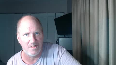 Snapshot of casinocam chatting on 09/19/25, 12:12 CasinoCam online show from 09/19/25, 12:12