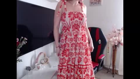 Snapshot of casperlove69 chatting on 02/10/25, 10:31 Alice online show from 02/10/25, 10:31
