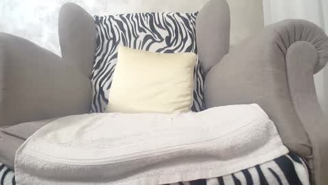 Snapshot of cassandra_joy chatting on 02/16/25, 06:54 Cassandra joy online show from 02/16/25, 06:54