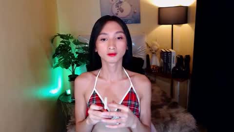 Snapshot of cassandrafoxxx chatting on 12/27/24, 09:06 cassandrafoxxx online show from 12/27/24, 09:06