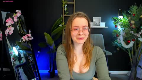 Snapshot of cassiecool chatting on 01/09/25, 12:14 assie online show from 01/09/25, 12:14