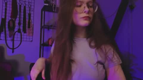 Snapshot of cassiecool chatting on 10/19/25, 12:17 assie online show from 10/19/25, 12:17