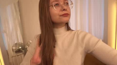 Snapshot of cassiecool chatting on 11/02/25, 12:40 assie online show from 11/02/25, 12:40