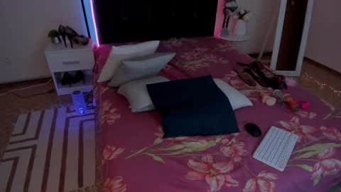 Cassie online show from 01/19/25, 06:53