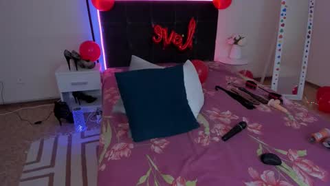 Cassie online show from 02/09/25, 06:43