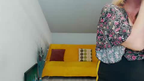 Snapshot of cassiejonas chatting on 12/09/24, 04:23 CassieJonas online show from 12/09/24, 04:23