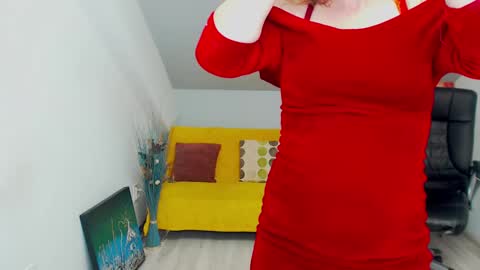 Snapshot of cassiejonas chatting on 12/11/24, 04:28 CassieJonas online show from 12/11/24, 04:28