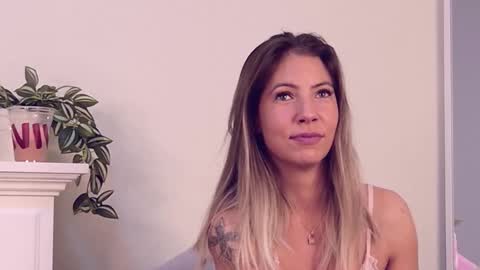 Cassi online show from 11/18/25, 04:06