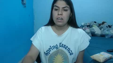 Snapshot of cata_09 chatting on 10/10/25, 05:01 cata online show from 10/10/25, 05:01