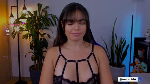 Snapshot of catalella_01 chatting on 09/21/25, 05:47 MACARENA online show from 09/21/25, 05:47