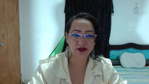 Snapshot of cataleya_ardiente1 chatting on 12/12/24, 10:13 isabel online show from 12/12/24, 10:13