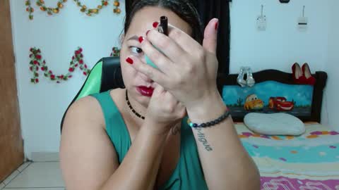 Snapshot of cataleya_ardiente1 chatting on 01/15/25, 08:20 isabel online show from 01/15/25, 08:20
