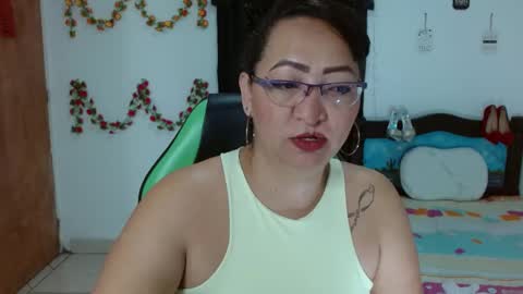 Snapshot of cataleya_ardiente1 chatting on 01/25/25, 09:36 isabel online show from 01/25/25, 09:36