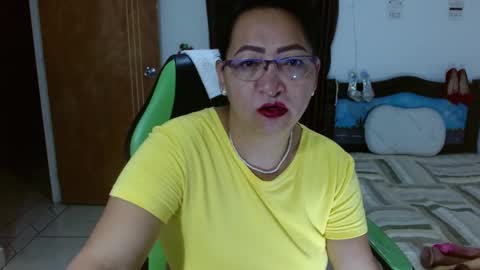 Snapshot of cataleya_ardiente1 chatting on 02/11/25, 08:05 isabel online show from 02/11/25, 08:05