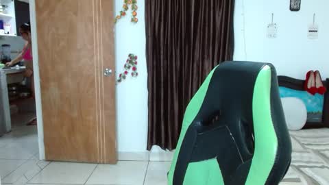 Snapshot of cataleya_ardiente1 chatting on 02/19/25, 08:12 isabel online show from 02/19/25, 08:12