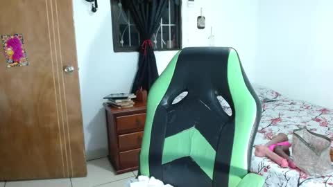 Snapshot of cataleya_ardiente1 chatting on 09/09/25, 08:47 isabel online show from 09/09/25, 08:47