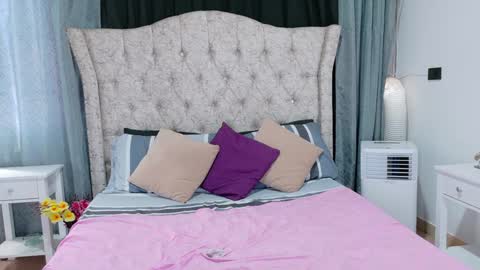 Snapshot of cataleya_divine chatting on 01/13/25, 07:10 Cata Prins online show from 01/13/25, 07:10