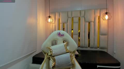 Cataleya online show from 10/21/25, 11:00