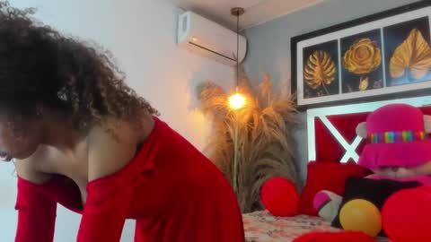 Snapshot of cataleyah_0726 chatting on 02/15/25, 01:16 cata online show from 02/15/25, 01:16