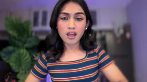 catalina2605 online show from 10/04/25, 08:07