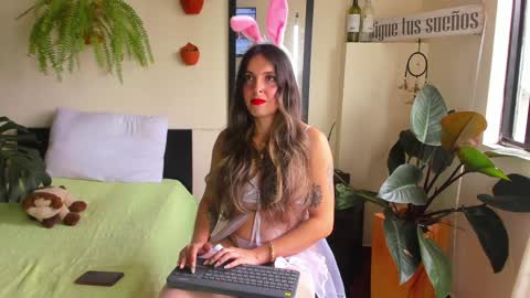 Snapshot of catalinalince chatting on 02/03/25, 04:41 Cataina Lince online show from 02/03/25, 04:41