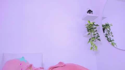 Snapshot of catbaby888_ chatting on 03/12/25, 04:30 online show from 03/12/25, 04:30