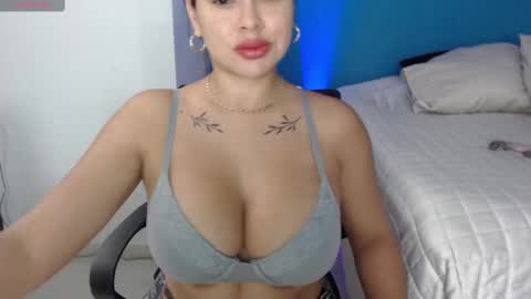 Snapshot of caterineloves chatting on 02/18/25, 06:58 katerine online show from 02/18/25, 06:58