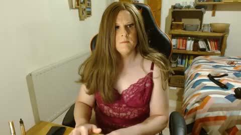 Snapshot of catherine76x chatting on 12/07/24, 07:43 Catherinecuddles online show from 12/07/24, 07:43