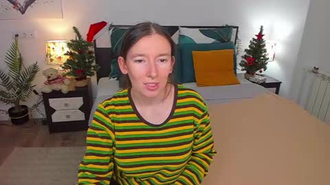 Snapshot of catherinewalls chatting on 01/14/25, 05:08 Catrin online show from 01/14/25, 05:08