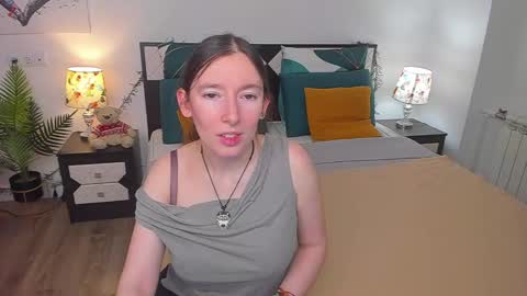 Snapshot of catherinewalls chatting on 03/06/25, 07:25 Catrin online show from 03/06/25, 07:25