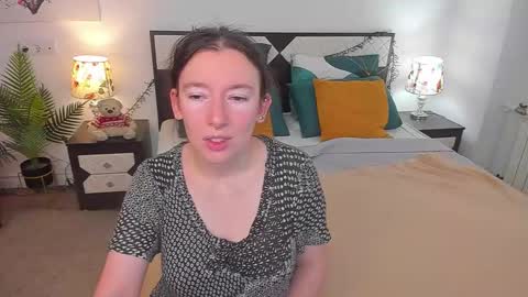 Catrin online show from 10/09/25, 07:28