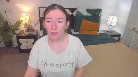 Catrin online show from 11/17/25, 08:20