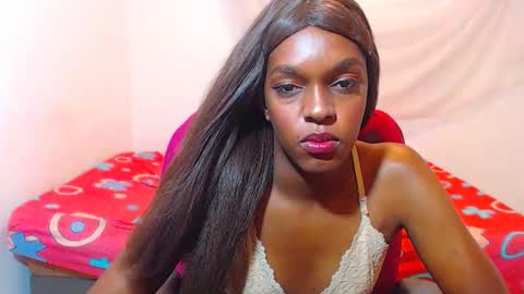 Snapshot of cathi_nahomi chatting on 11/11/25, 06:41 cathi_nahomi online show from 11/11/25, 06:41