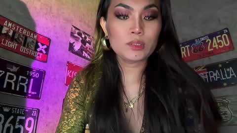 Snapshot of cathy_sanches chatting on 02/11/25, 01:09 cathy online show from 02/11/25, 01:09