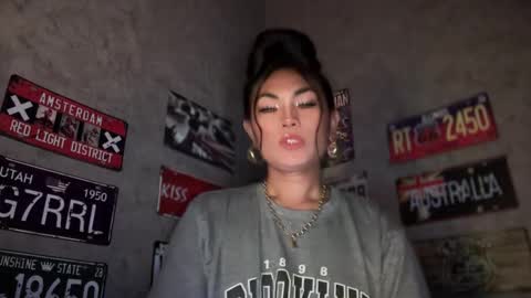 Snapshot of cathy_sanches chatting on 02/24/25, 12:48 cathy online show from 02/24/25, 12:48