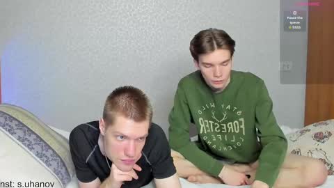 Snapshot of caties_cutes2 chatting on 02/25/25, 11:52 Tobi Den online show from 02/25/25, 11:52