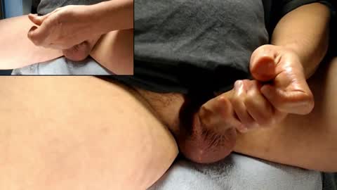 Snapshot of catlover03 chatting on 01/07/25, 04:05 Mike online show from 01/07/25, 04:05