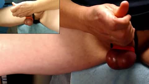 Snapshot of catlover03 chatting on 10/25/25, 02:13 Mike online show from 10/25/25, 02:13