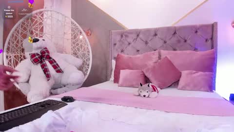 cattaleya_get online show from 02/14/25, 12:25